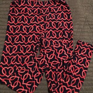 LuLaRoe Pants - LuLaRoe Tall & Curvy heart leggings LuLaRoe Pants - LuLaRoe Tall & Curvy heart leggings